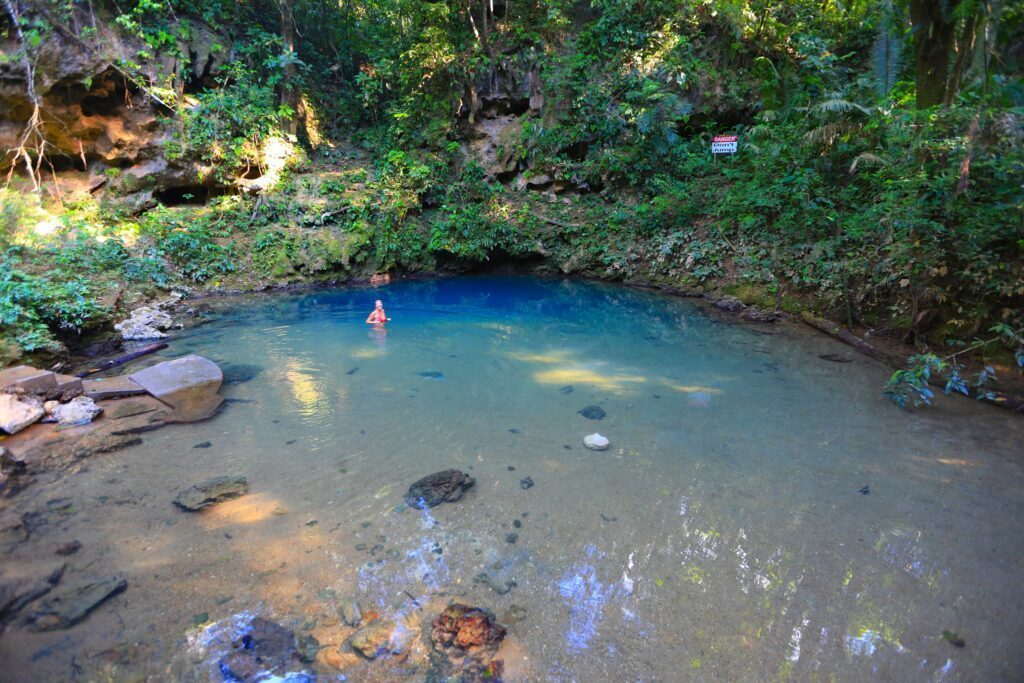 Discover 2 of the Major Cenotes in Belize called Blue Hole